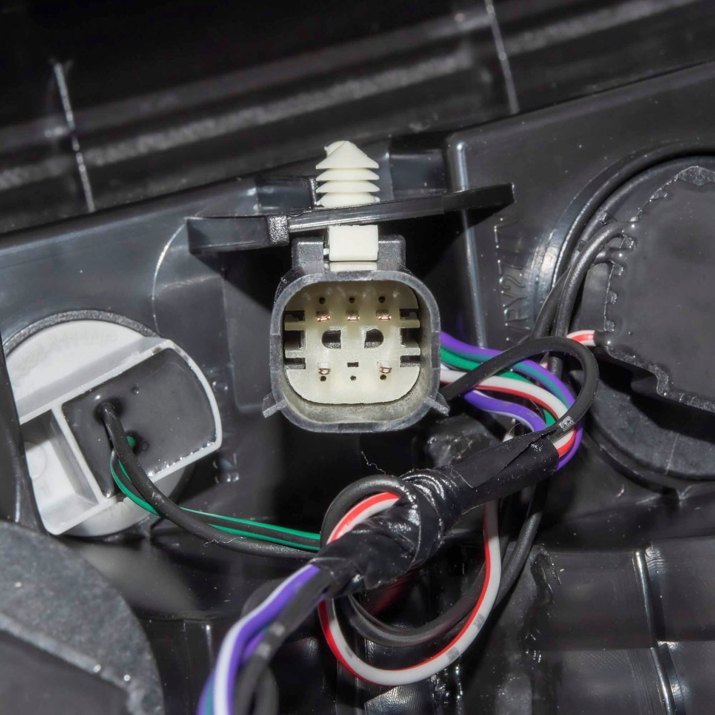 Combination Tail Light Assembly With Smoked Red Lens/Clear Back-Up Lens Set Driver Side Left Passenger Side Right For 2011-2014 Ford Edge Sport