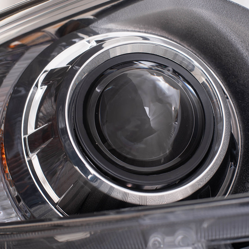 Halogen Combination Headlight Assembly With Chrome Bezel Without LED Daytime Running Light Passenger Side Right For 2011-2020 Toyota Sienna