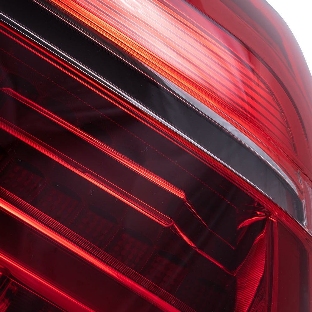 2016-2017 Volkswagen Passat With LED Headlights Built To 7/3/2016 LED Combination Tail Light Assembly Body Mounted Set LH+RH