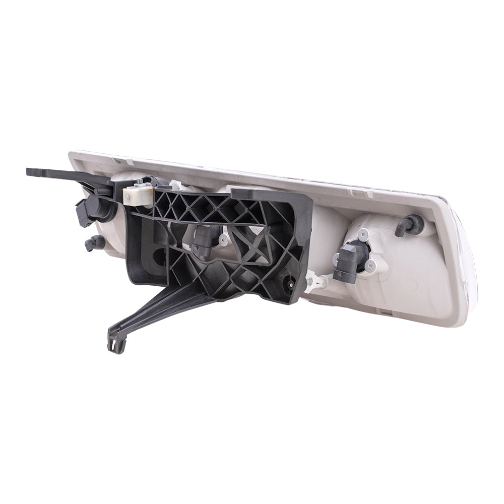 Brock Replacement Driver Headlight Compatible with 2005 Vue 22730381