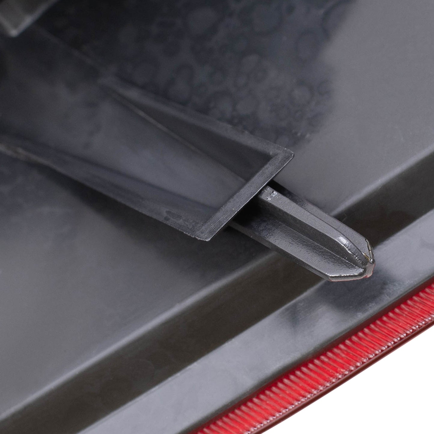 Brock Replacement Driver and Passenger Set Tail Lights Compatible with 2002-2006 Avalanche Pickup Truck 15771437 15092493