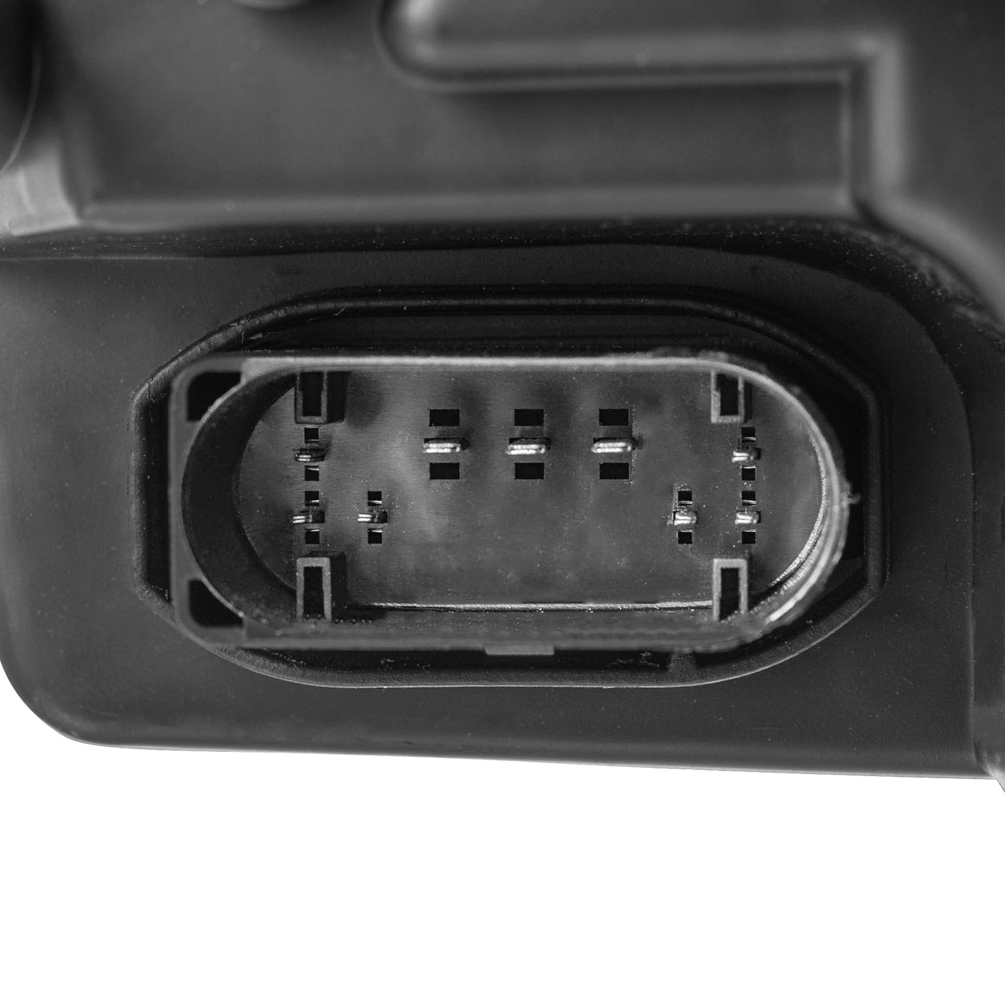 Brock Replacement Passenger Side Projector Type Halogen Combination Headlight Assembly with Black Bezel Compatible with 2016-2018 1500/2500/3500 & 2019-2021 1500 Classic