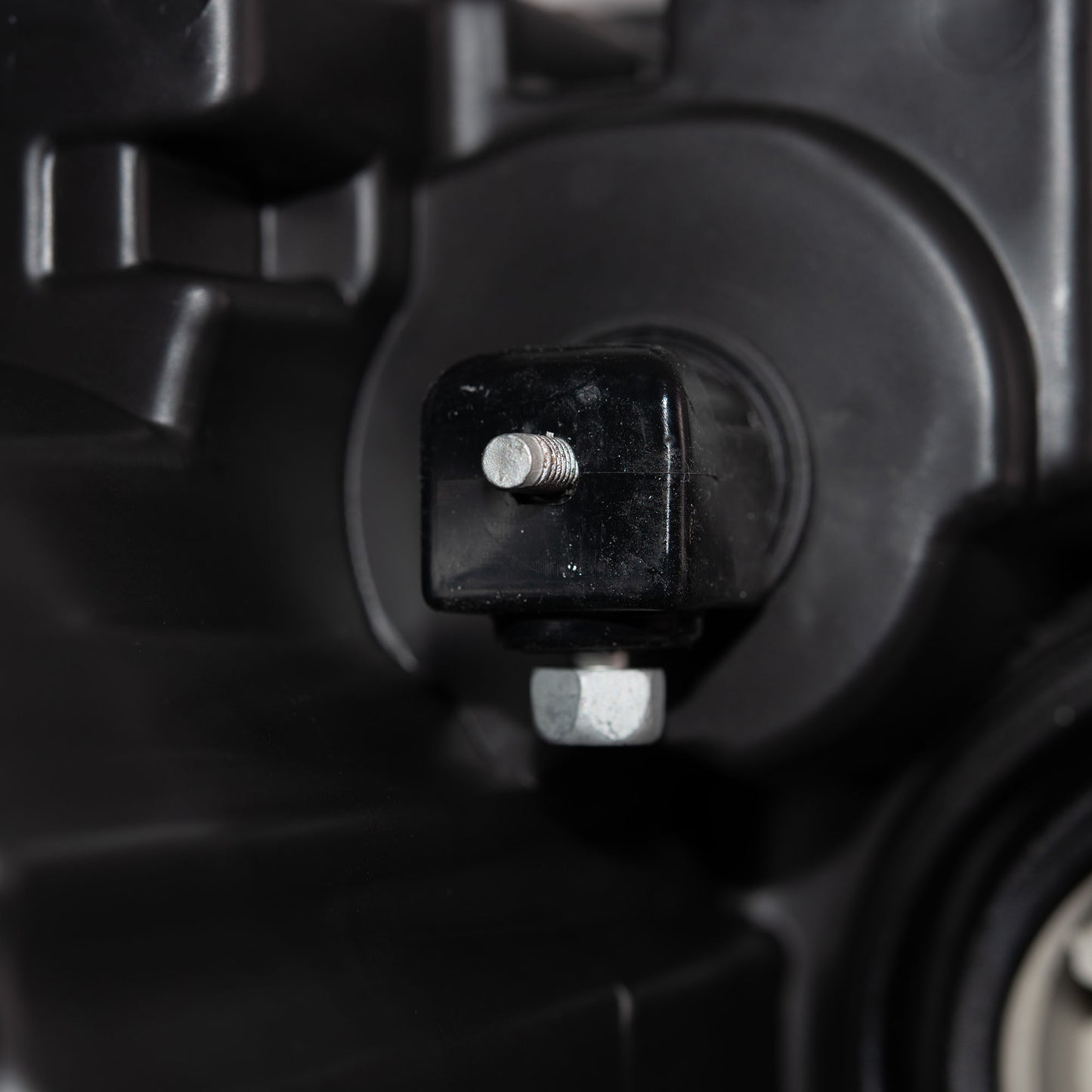 CAPA Certified Halogen Combination Headlight Assembly With Chrome Bezel Right For 2017-2021 Jeep Grand Cherokee 2022 Jeep Grand Cherokee WK