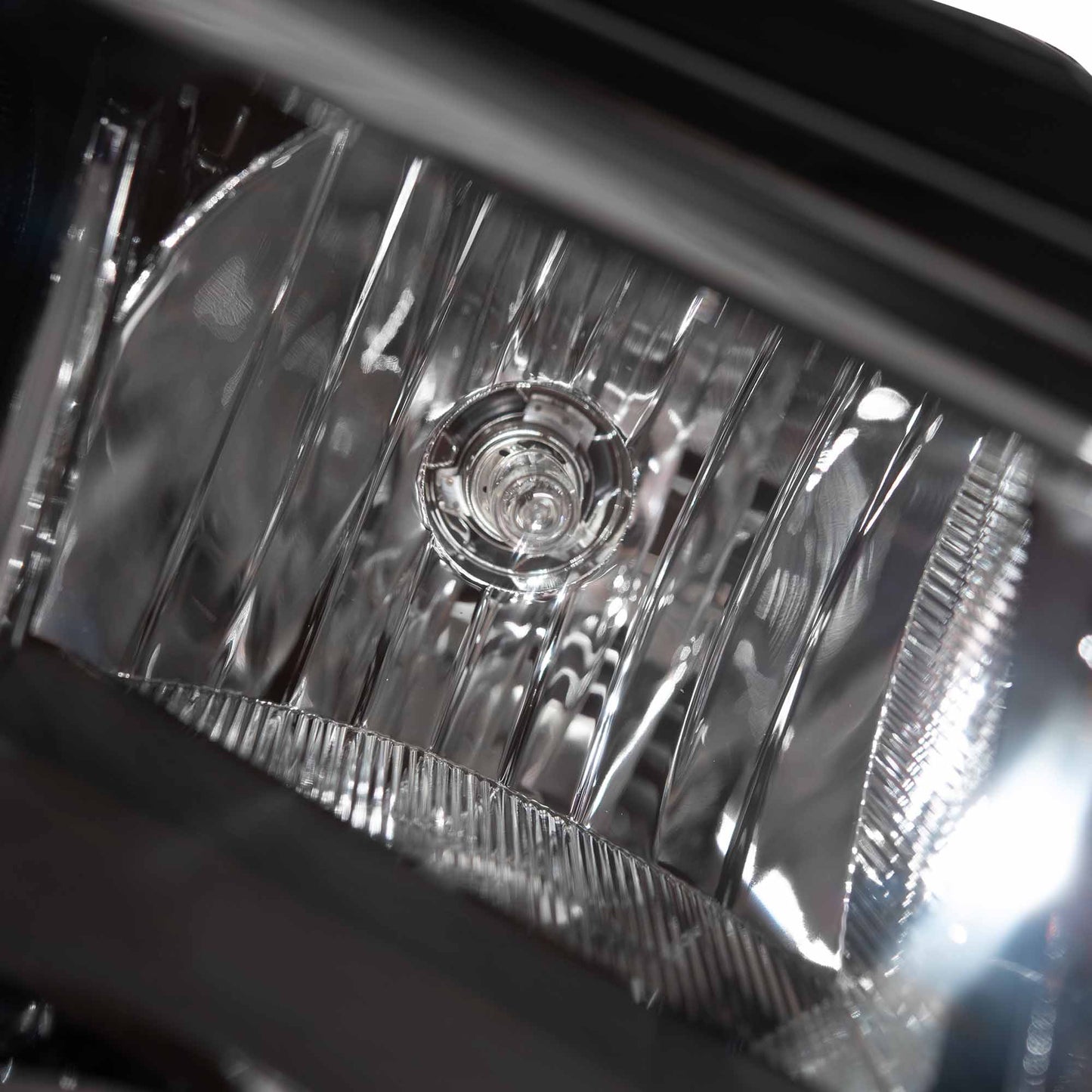 CAPA Certified Halogen Combination Headlight Assembly With Chrome Bezel Right For 2017-2021 Jeep Grand Cherokee 2022 Jeep Grand Cherokee WK