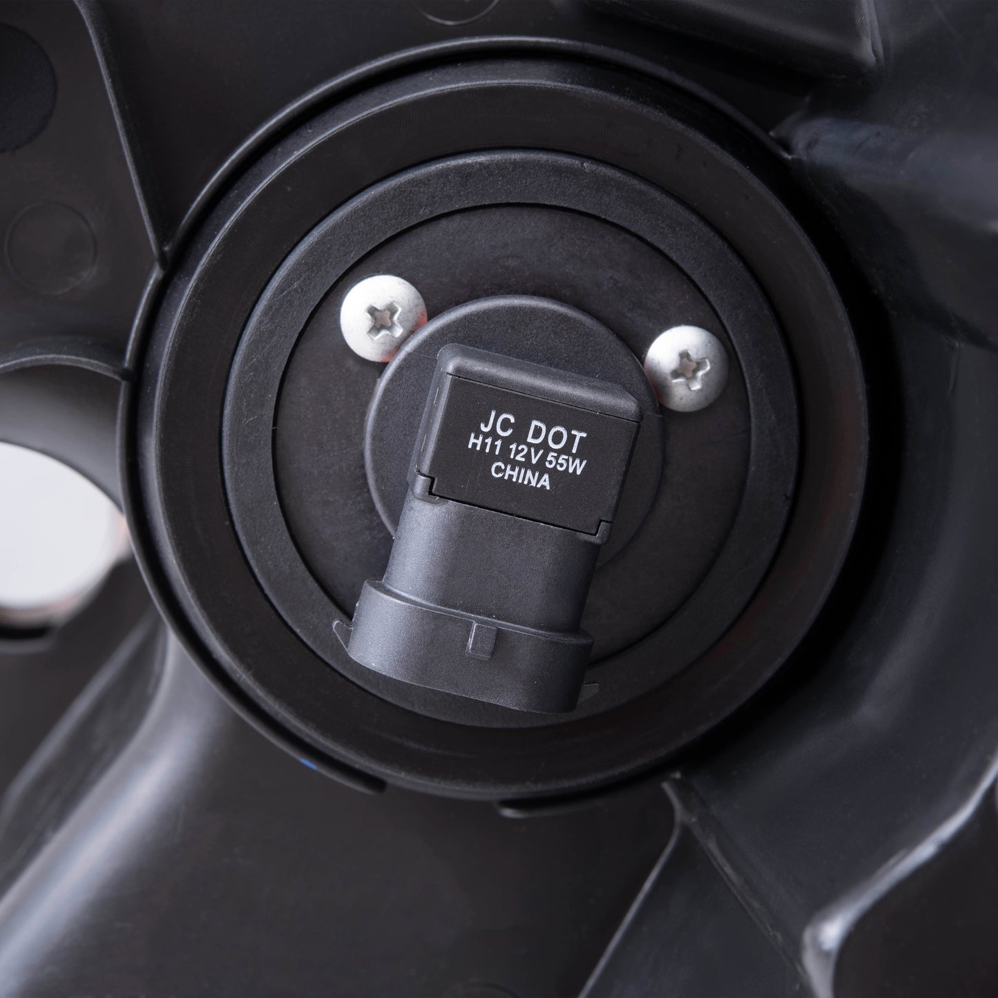 Brock Aftermarket Replacement Passenger Right Halogen Combination Headlight Assembly With Chrome Bezel Compatible With 2008-2016 Chrysler Town & Country