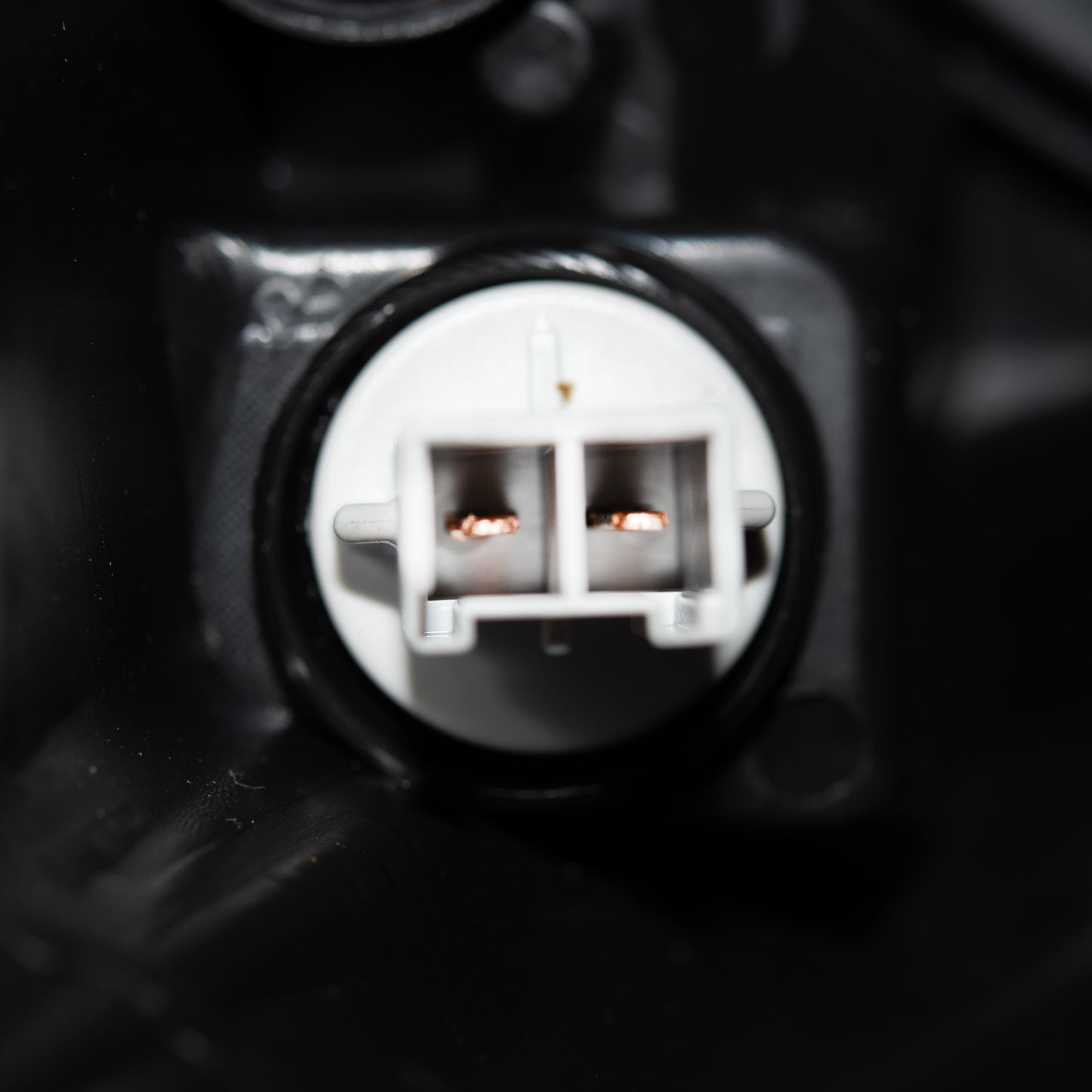 CAPA Certified Halogen Headlight Assembly Left For 2018-2020 Nissan Kicks S/SV