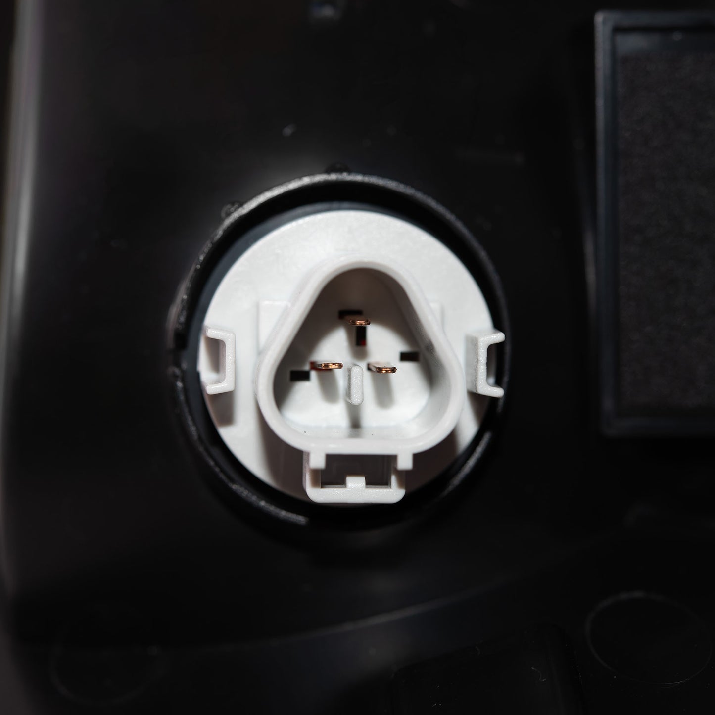 CAPA Certified Combination Tail Light Assembly Left For 2017-2020 Nissan Pathfinder