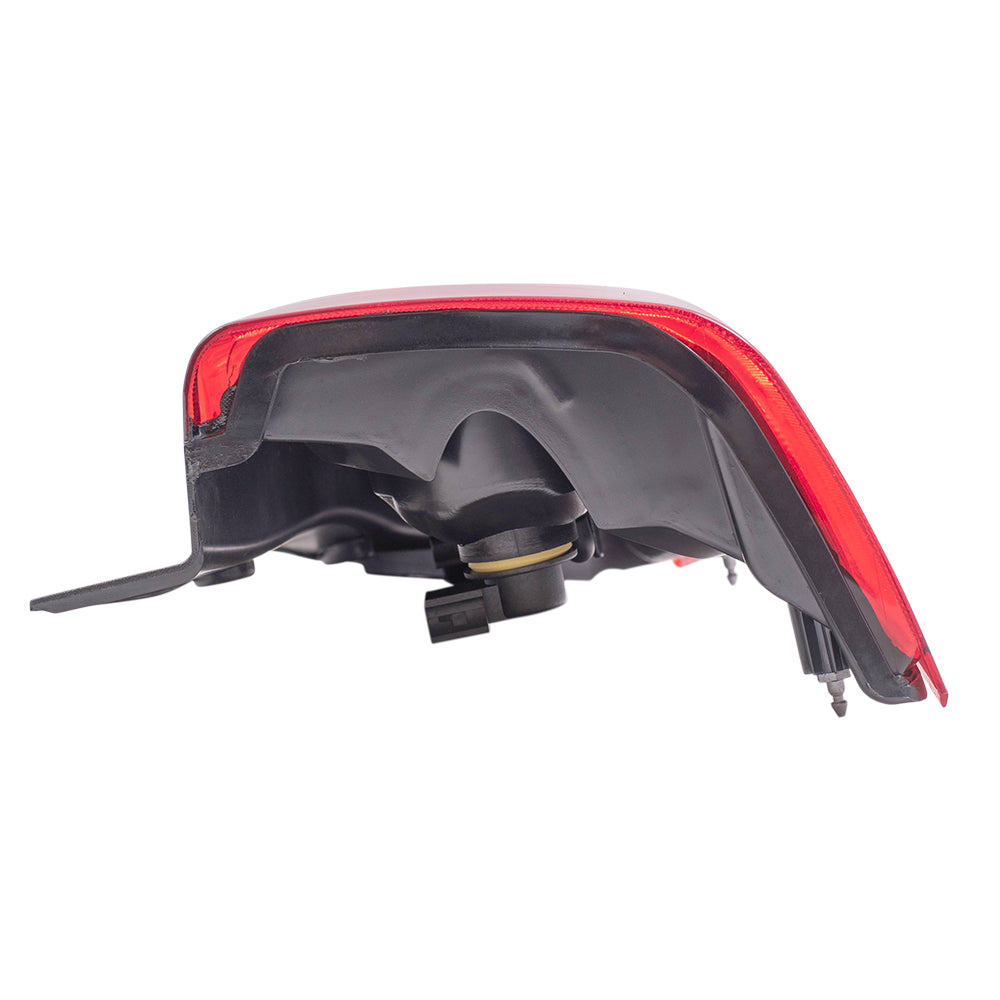 Brock Replacement Passengers Taillight Tail Lamp Compatible with 05-06 SUV EF9151170C