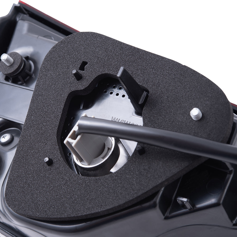 2020-2024 Toyota Corolla L/LE/SE Sedan North America Built Combination Tail Light Assembly Trunk Lid Mounted RH