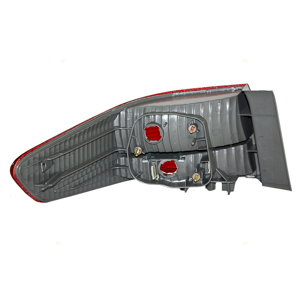 Brock Replacement Passengers Taillight Quarter Panel Mounted Tail Lamp Compatible with 05 Accord 33501SDAA11