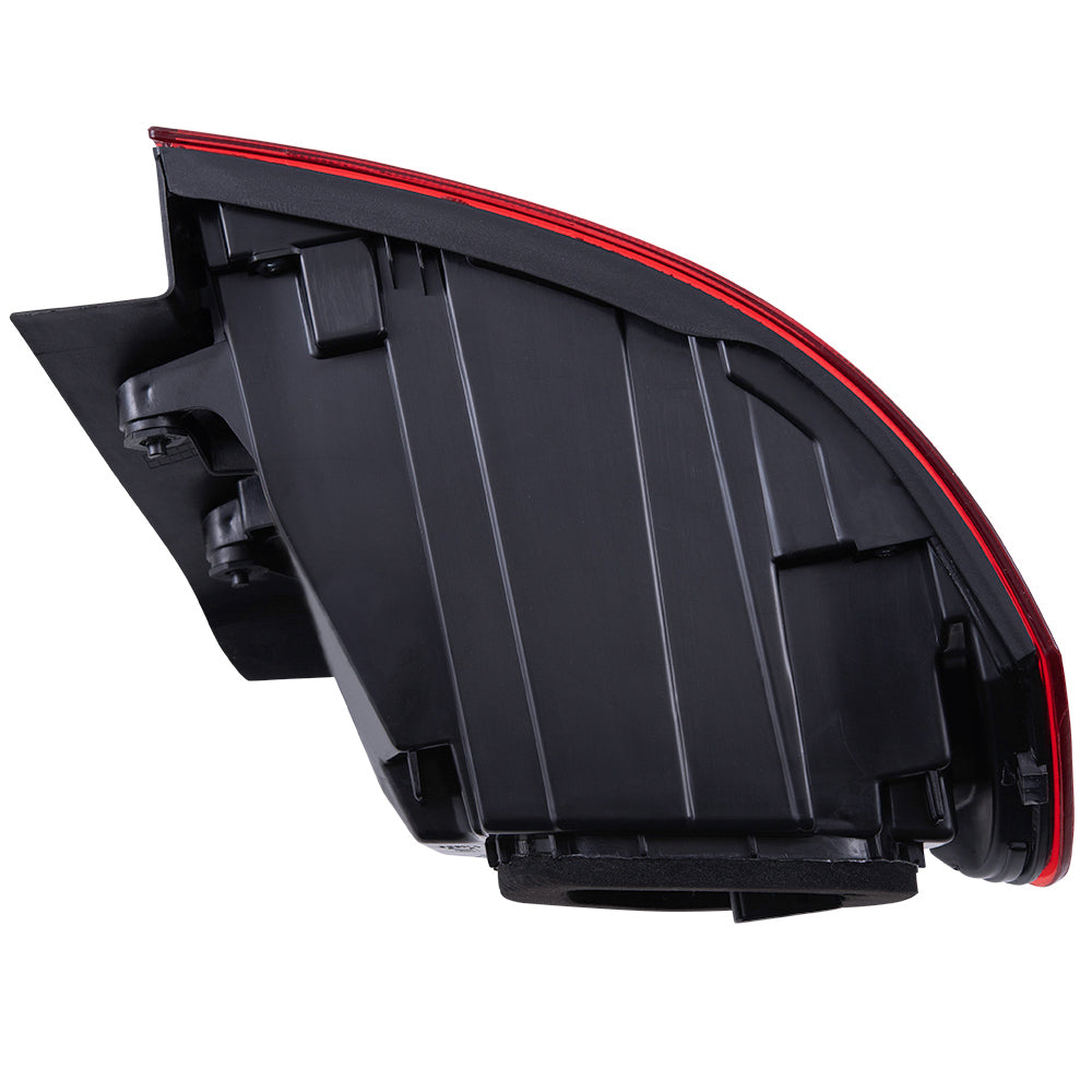 2016-2017 Volkswagen Passat Built To 7/3/16 Halogen Combination Tail Light Assembly Body Mounted RH