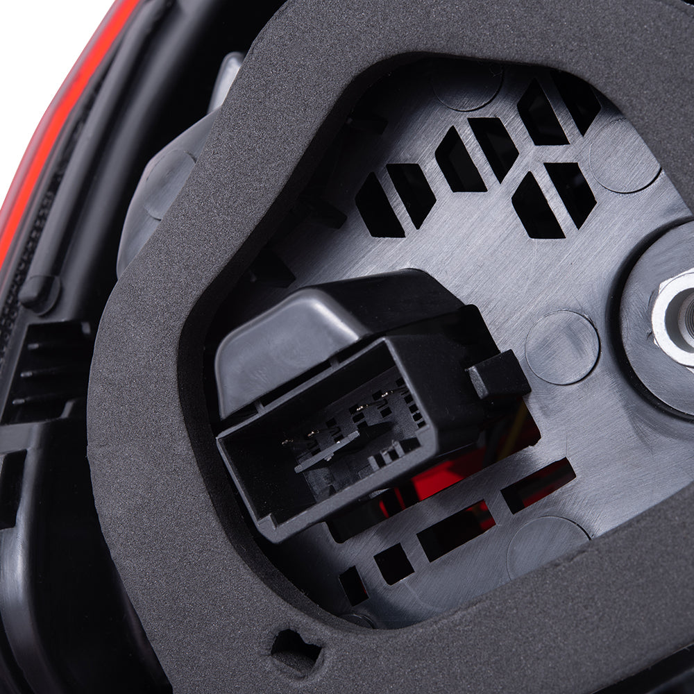 2016-2017 Volkswagen Passat With LED Headlights Built To 7/3/2016 LED Combination Tail Light Assembly Body Mounted Set LH+RH