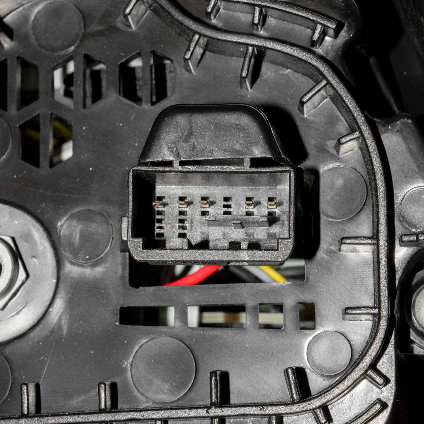 LED Combination Tail Light Assembly Driver Side Left Body Mounted for 2017-2019 Volkswagen Passat