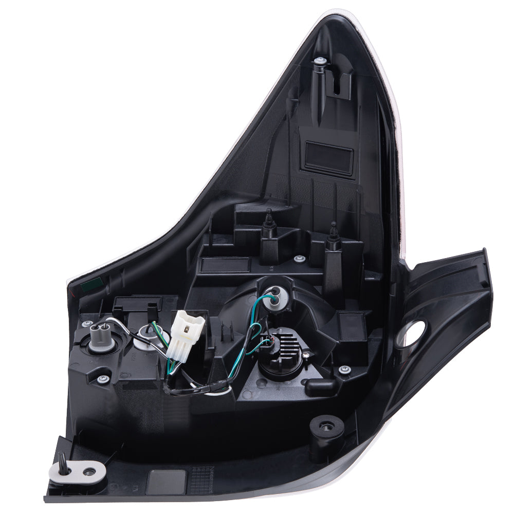 2017-2018 Subaru Forester Combination Tail Light Assembly RH