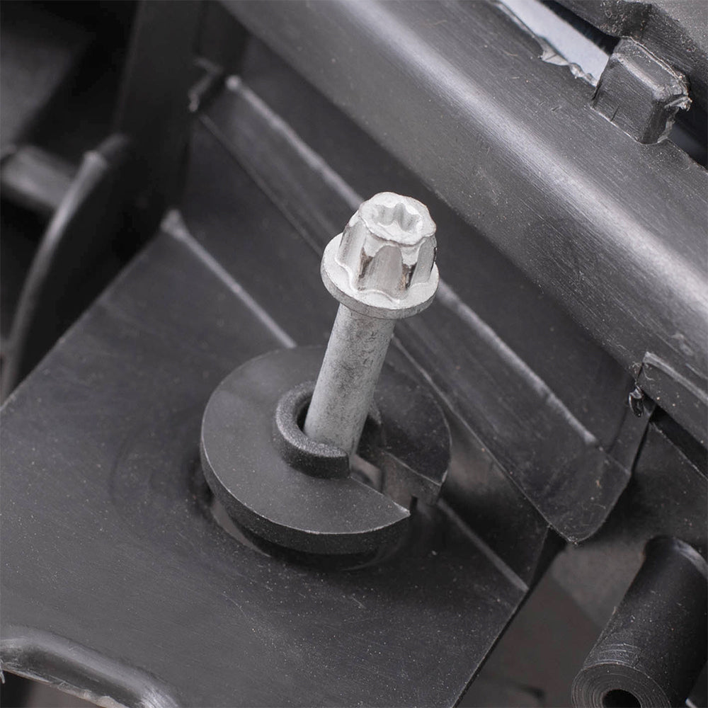 Brock Replacement Passenger Headlight Compatible with 2004 2005 DeVille 25769520