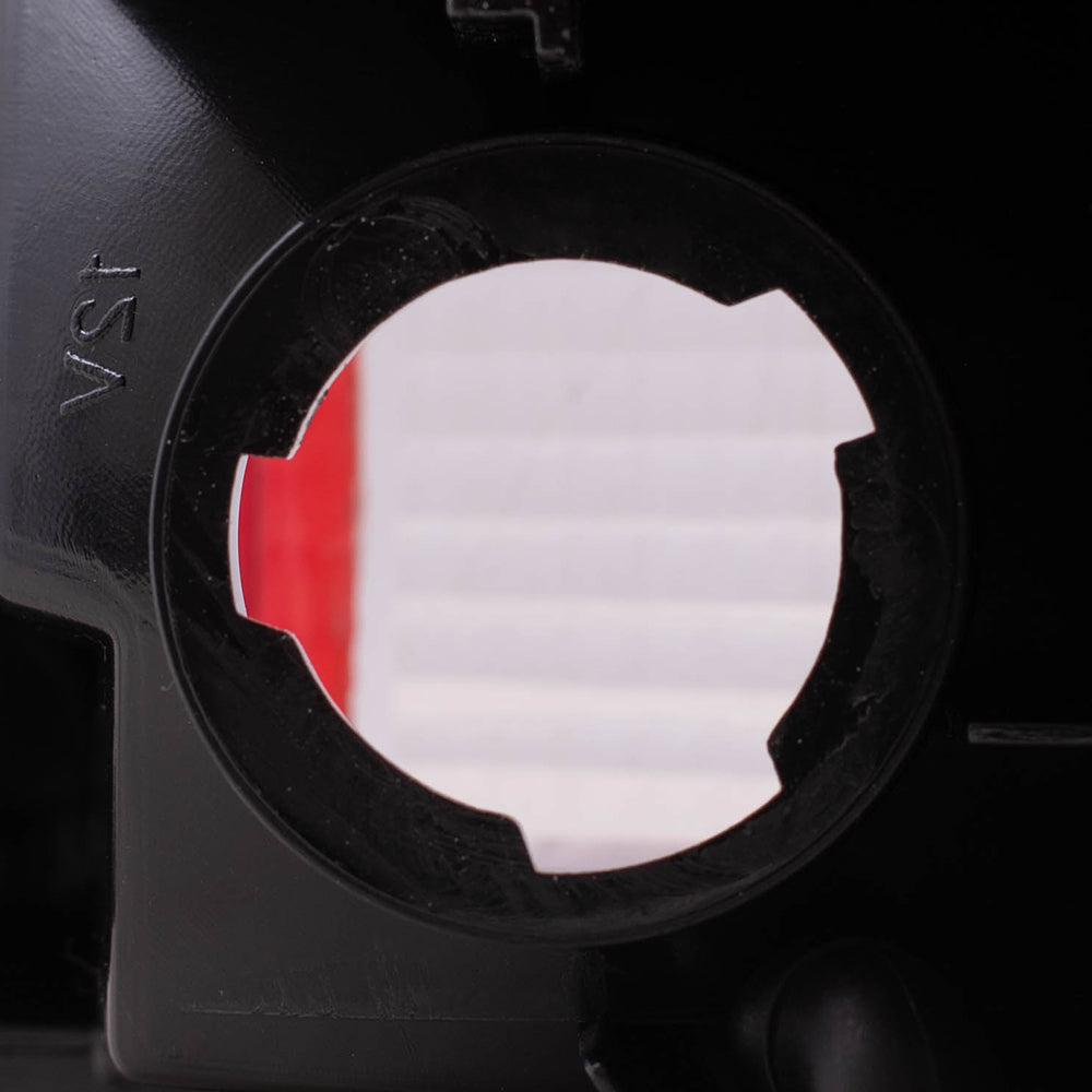 Brock Replacement Driver Side Tail Light Unit with Black Edge Compatible with 1994-2004 S10, 94-04 Sonoma and 96-00 Hombre 5978195