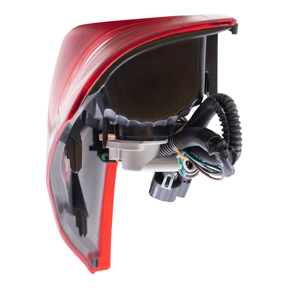 Brock Replacement Driver Tail Light Compatible with 2002-2006 Avalanche Pickup Truck 15771437