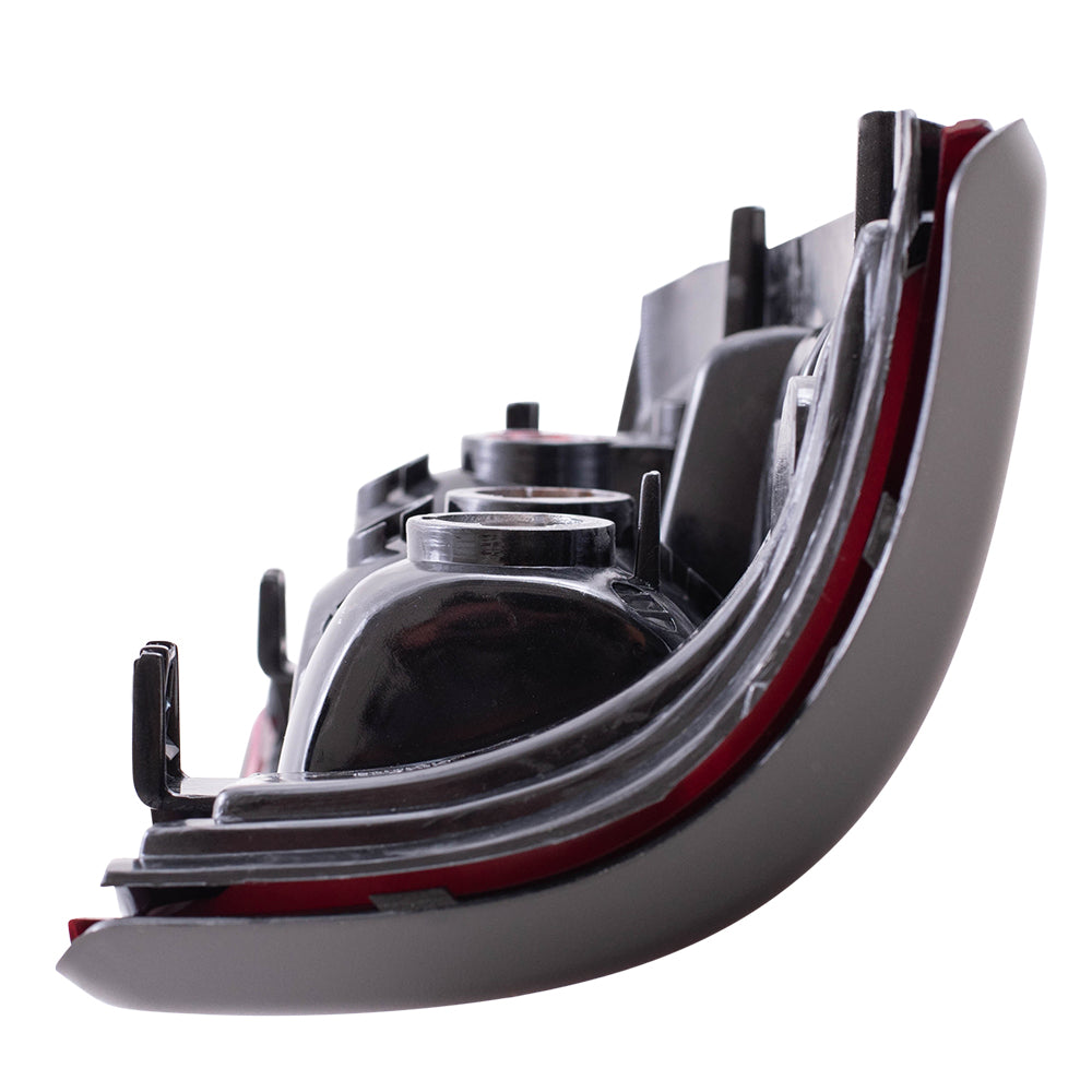 Brock Replacement Driver Tail Light Compatible with 2001-2003 Silverado Sierra 3500 Fleetside Pickup Truck 19169019