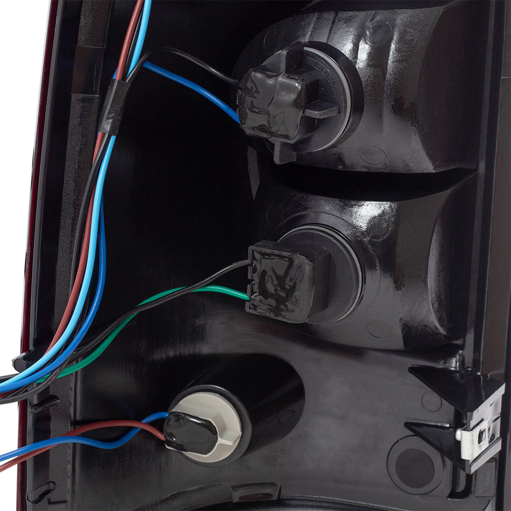 Brock Replacement Passenger Tail Light Lens, Bulb and Wiring Harness Compatible with 2004-2007 Silverado Fleetside Pickup Truck 19169005