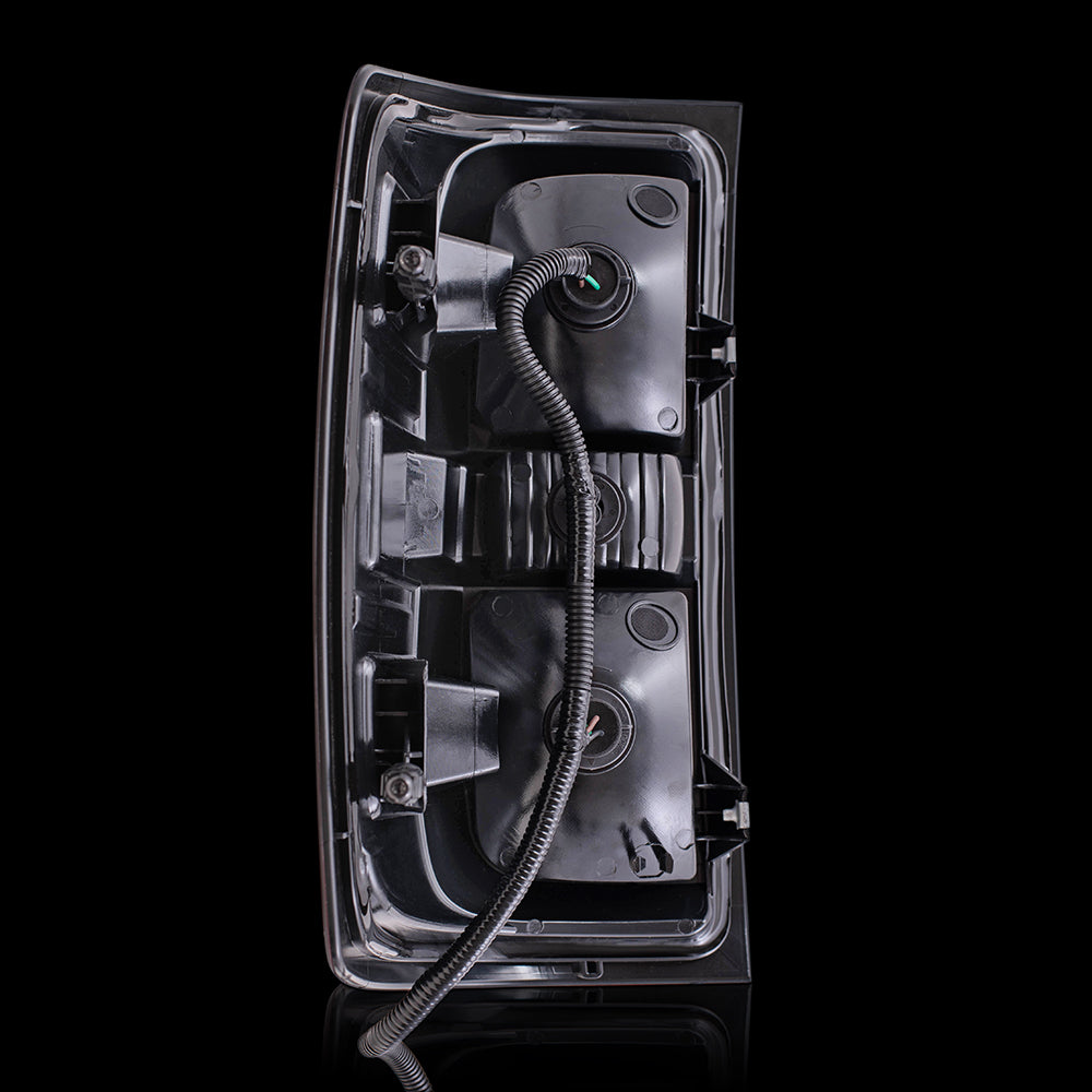 2014-2015 Chevrolet Silverado 1500 Tail Light Assembly Set Simple Design LH+RH 2015 Chevrolet Silverado 2500/3500 2015 GMC Sierra 2500/3500 With Dual Rear Wheels 2015 GMC Sierra Denali With Dual Rear Wheels