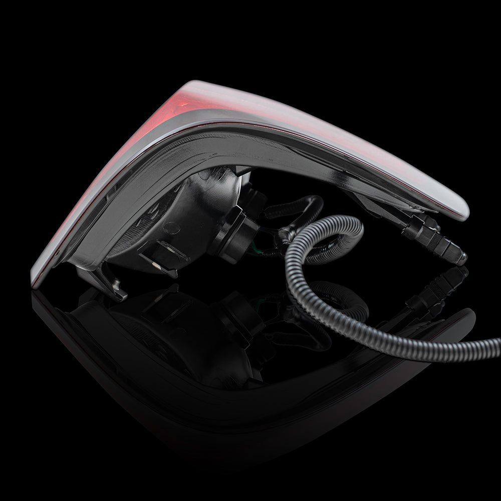 2014-2015 Chevrolet Silverado 1500 Tail Light Assembly Set Simple Design LH+RH 2015 Chevrolet Silverado 2500/3500 2015 GMC Sierra 2500/3500 With Dual Rear Wheels 2015 GMC Sierra Denali With Dual Rear Wheels