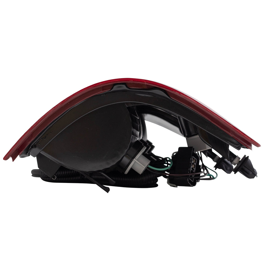Brock Replacement Passenger Tail Light Lens Compatible with 2007-2013 Sierra Pickup Truck 25958485