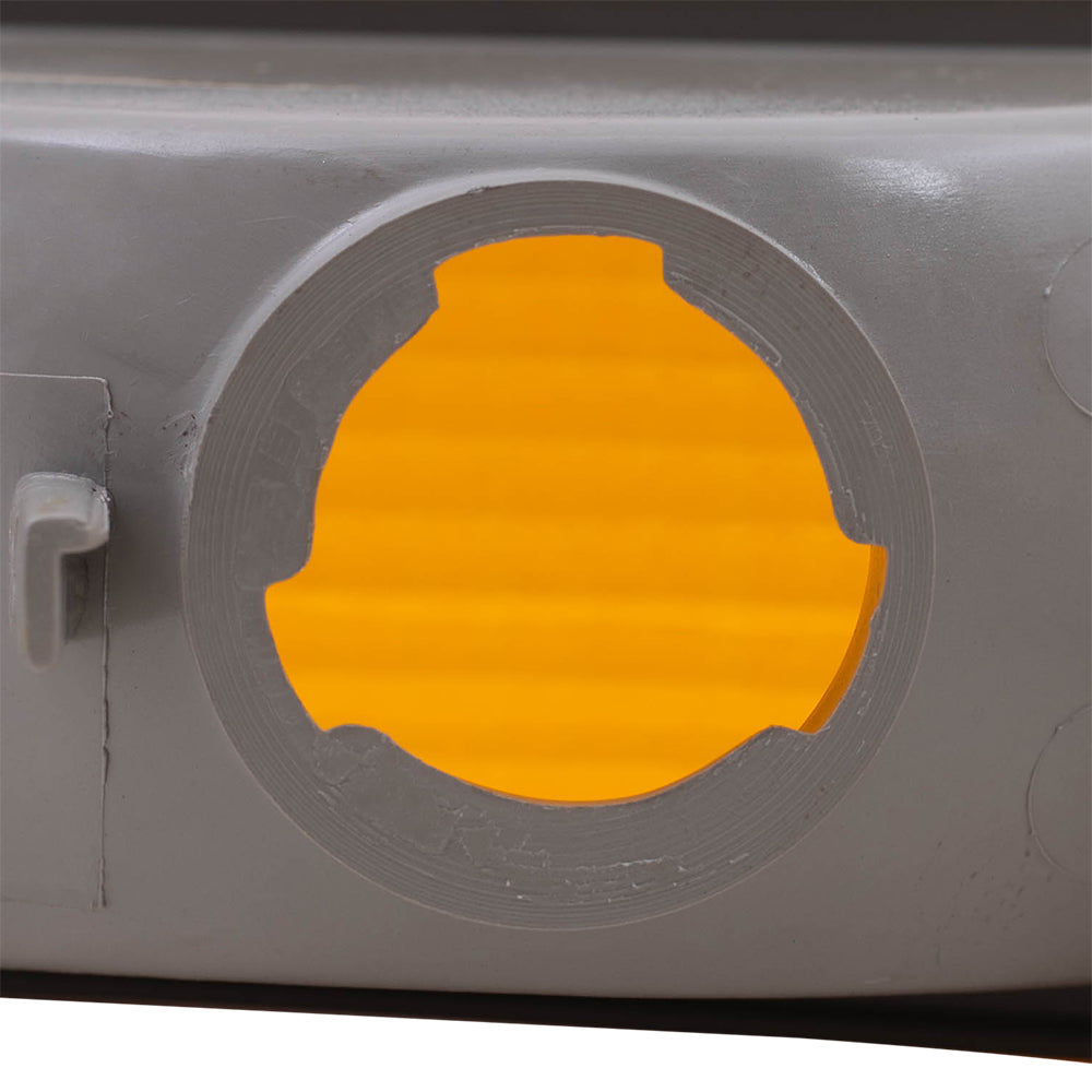 Passenger Side Park/Signal Light Unit without a Fog Light for 1998-2005 Blazer