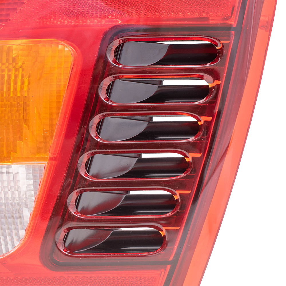 Brock Replacement Passenger Tail Light with Circuit Board Compatible with 2002-2004 Grand Cherokee 55155138AI