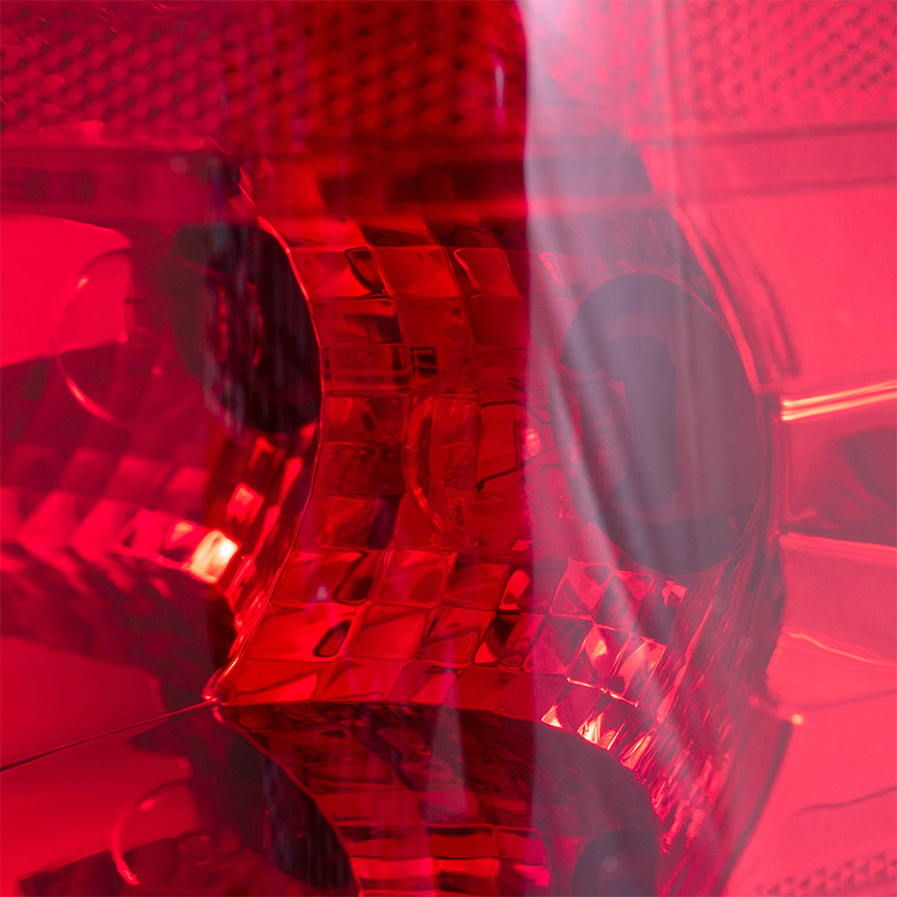 Brock Replacement Set Driver and Passenger Tail Lights with Bulb Sockets and Wiring Compatible with 2005-2006 Grand Cherokee 55156615AF 55156614AF