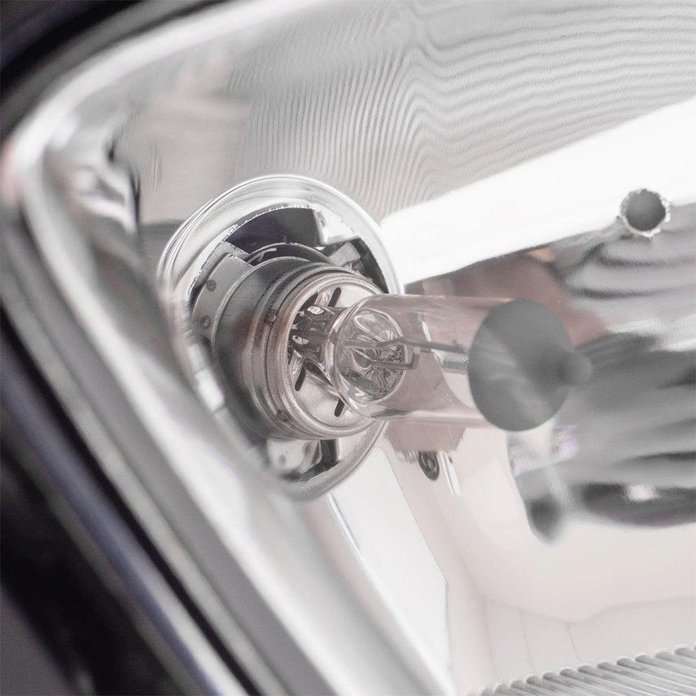 Brock Replacement Drivers and Passengers Halogen Fog Lights Compatible with 2008-2017 Cascadia A06-51908-006 A06-51908-007