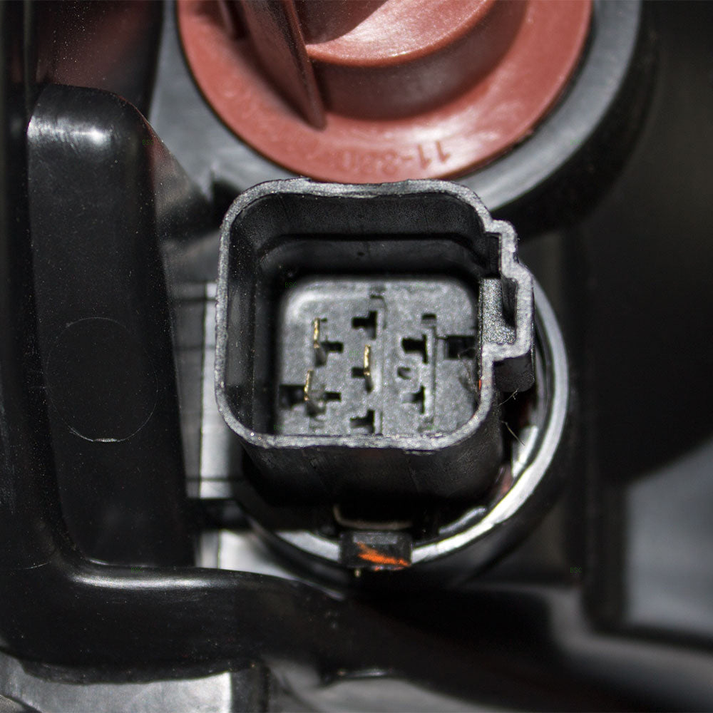 Brock Aftermarket Replacement Passenger Right Halogen Combination Headlight Assembly Compatible With 2005-2007 Ford Escape