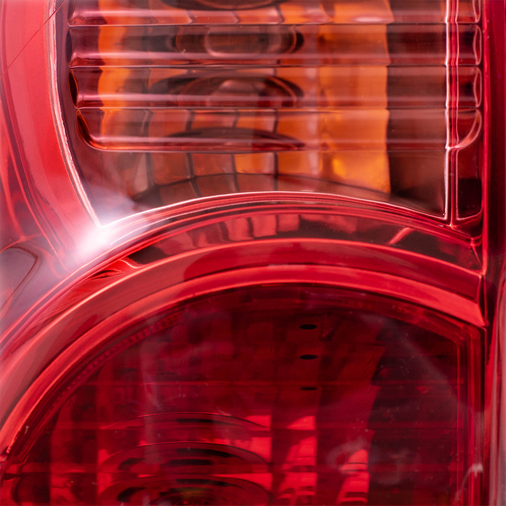 Brock Replacement Drivers Tail Light Compatible with 05-15 Pickup Truck 8156004150