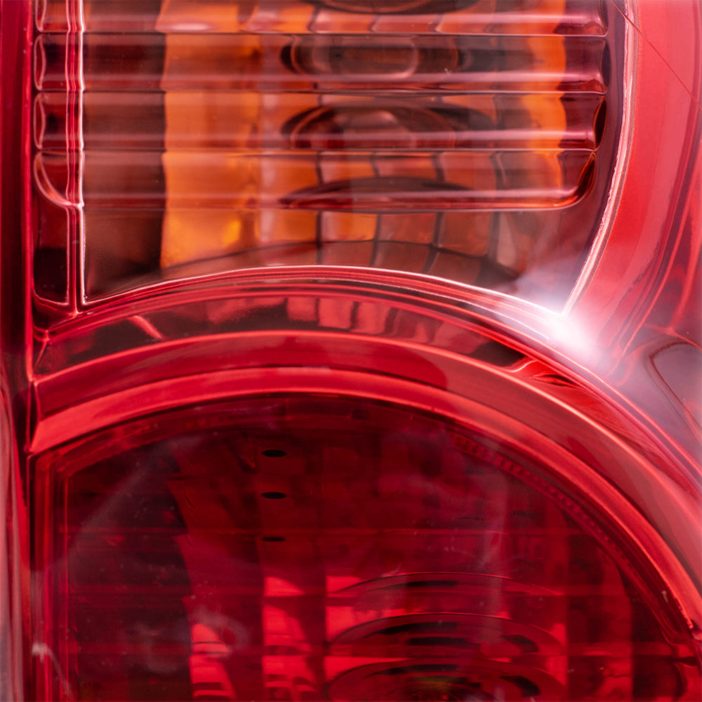 Brock Replacement Passengers Tail Light Compatible with 05-15 Pickup Truck 8155004150
