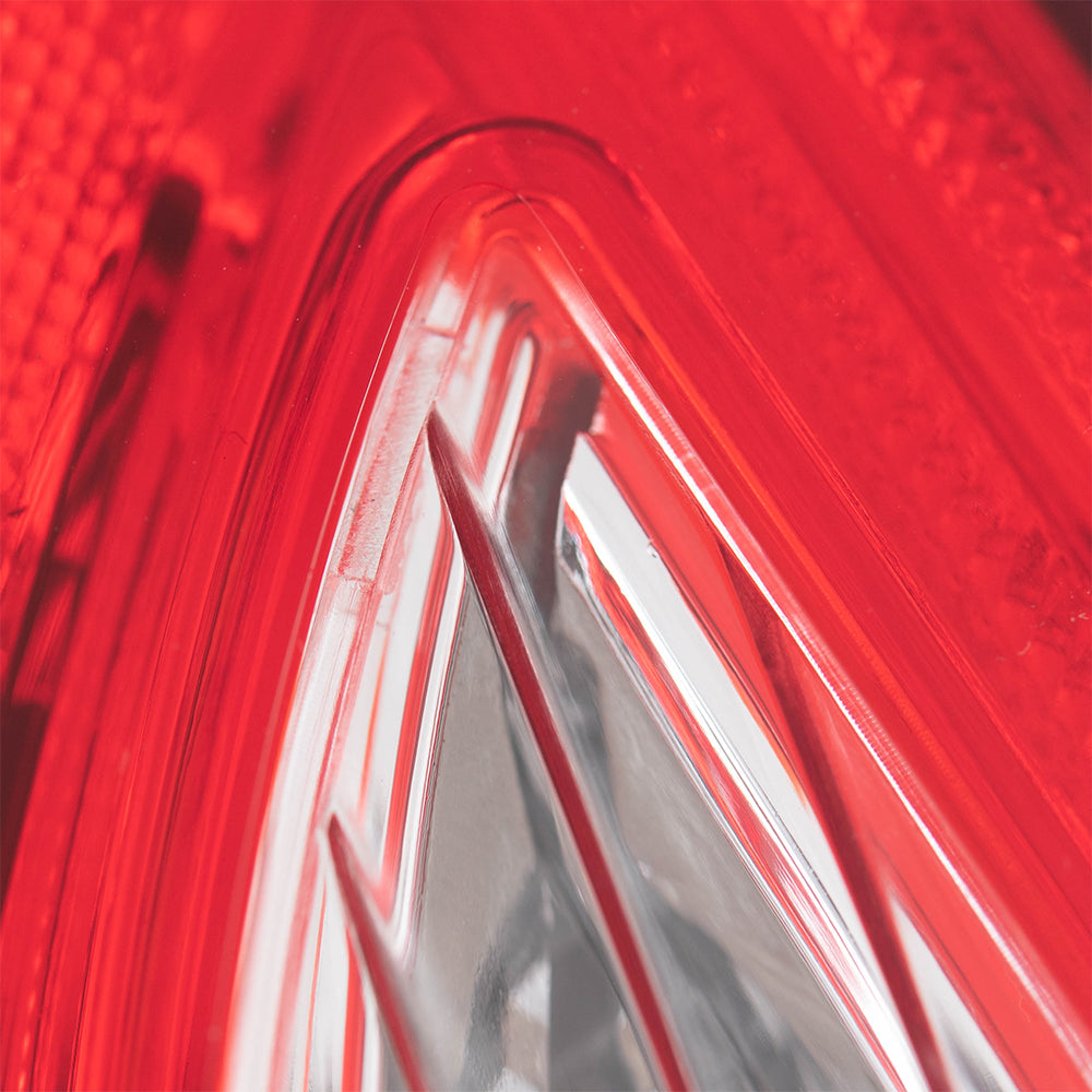 Brock Pair Set Tail Light Assemblies Liftgate Mounted for 2015-2019 Sienna