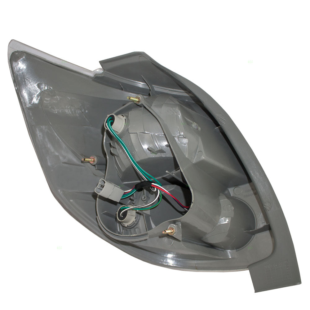Brock Replacement Passengers Taillight Tail Lamp Compatible with 05-08 Matrix 81550-02322
