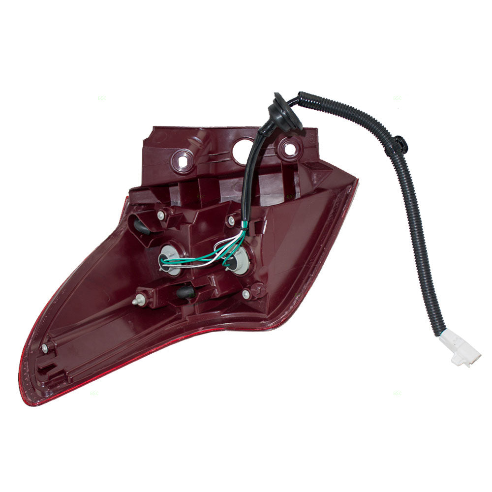 Brock Replacement Passengers Taillight Tail Lamp Quarter Panel Mounted Lens Compatible with 13-15 RAV4 81551-42160