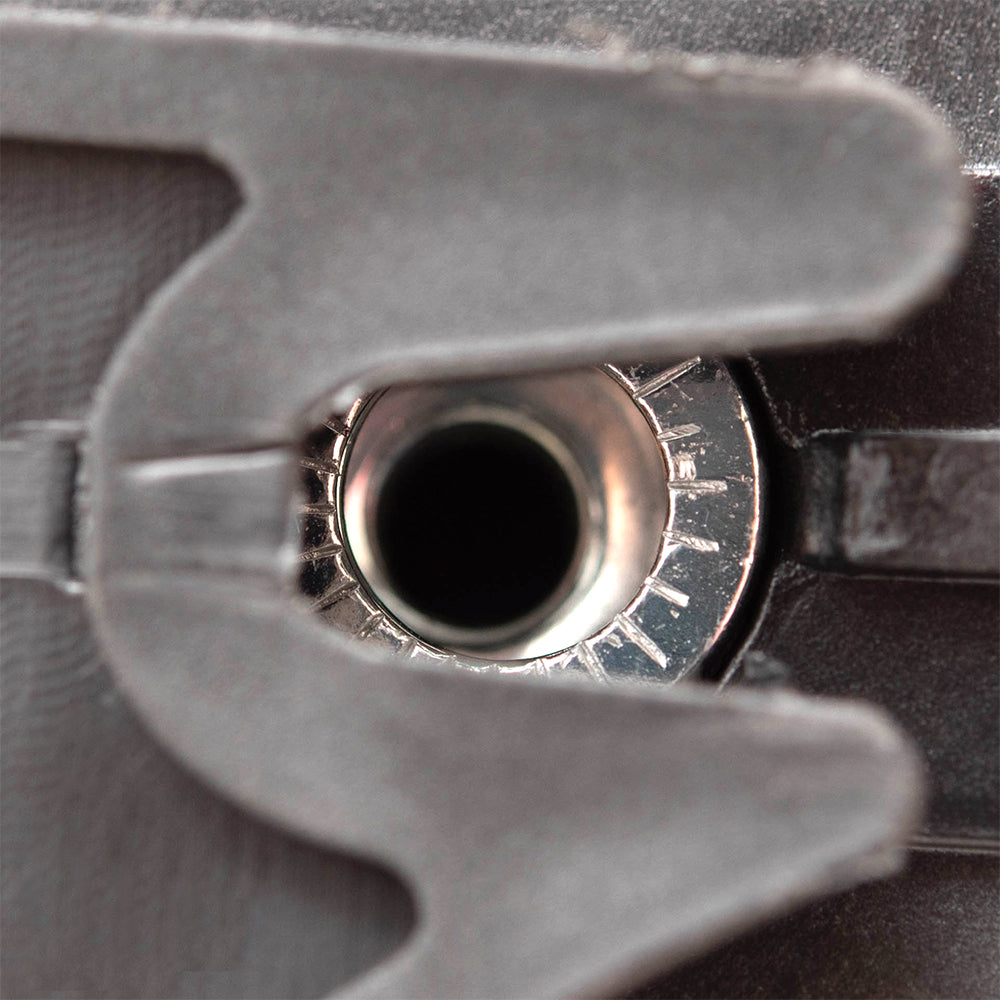 Brock Replacement Drivers Fog Light Assembly w/ Black Bezel Single Bulb w/o DRL Compatible with 04-17 VNL 04-15 VN