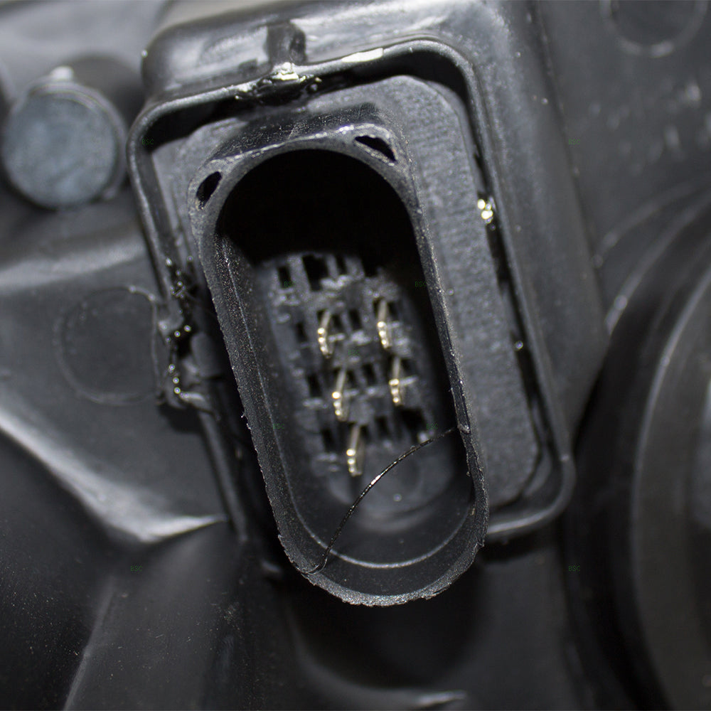 Brock 06-10 Volkswagen Passat Passengers Halogen Headlight Assembly